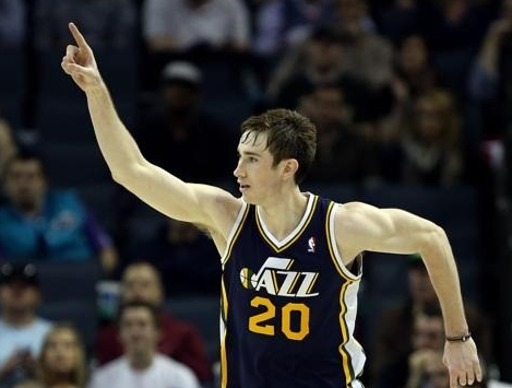 根据对手的 根据对手的