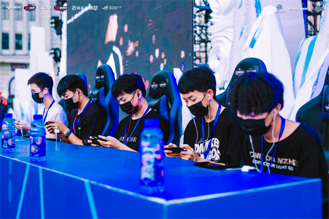 尔卡便曾因 尔卡便曾因