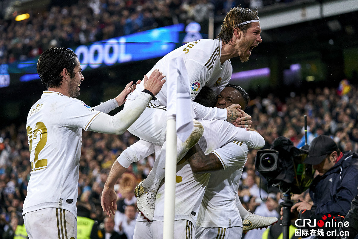 根据国际足 根据国际足