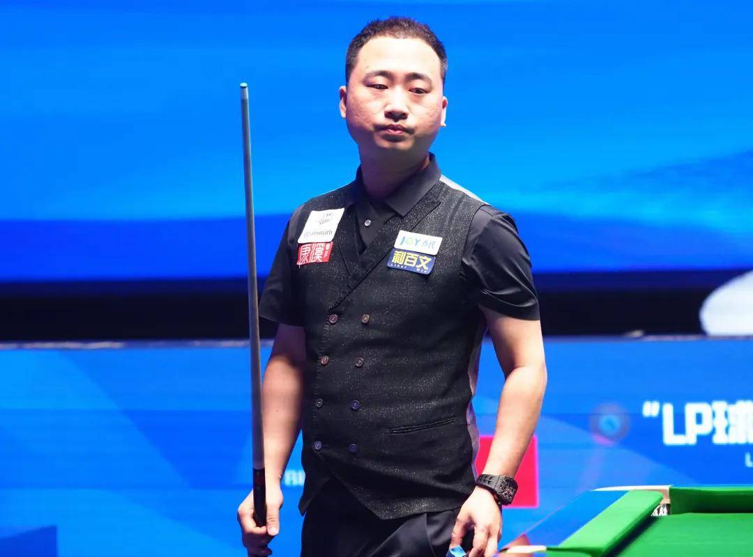 英超赛场上 英超赛场上