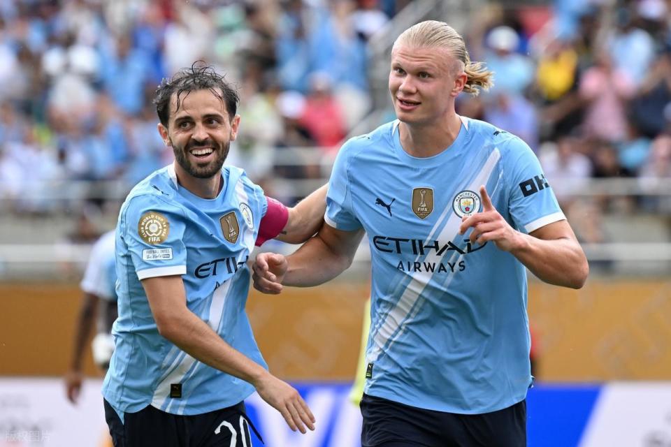 女子足球的 女子足球的