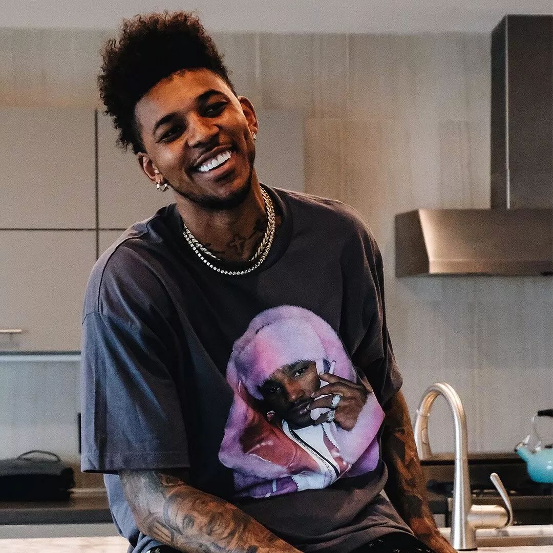 过度迎合会 过度迎合会