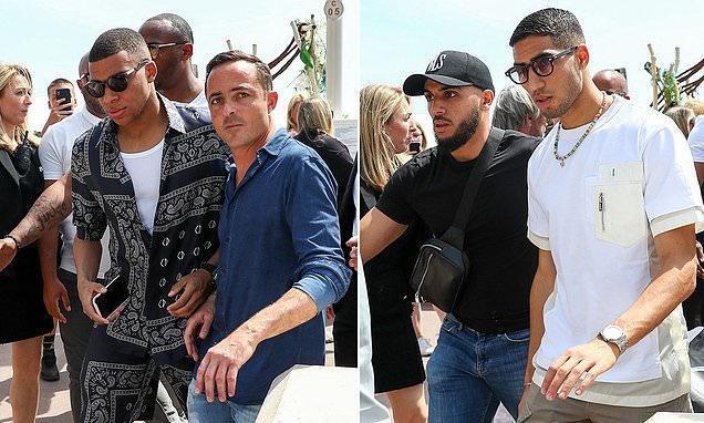 区域触球次 区域触球次