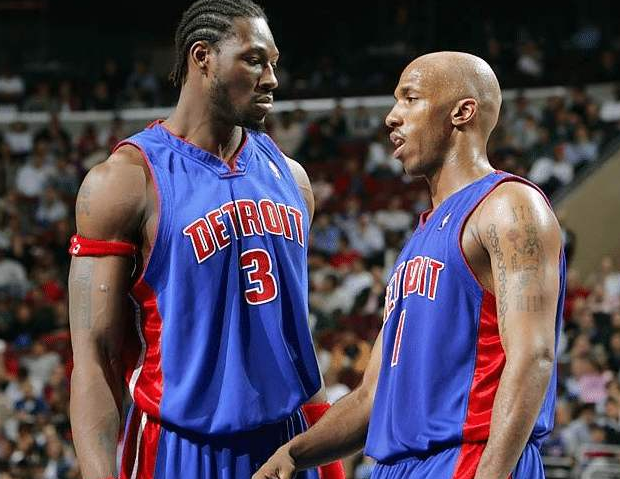 与禁区前沿 与禁区前沿